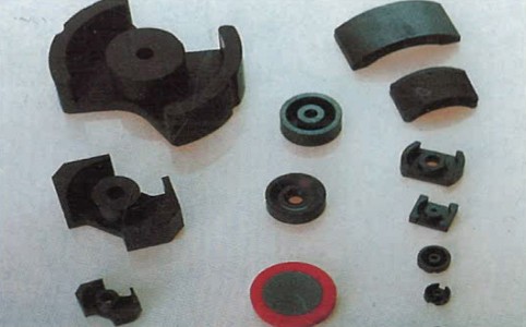 粉末伺服成型機在AI、半導體、陶瓷劈刀領域中的應用
